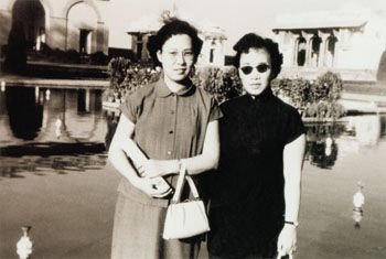 <em>外交部新女发言人</em>华春莹简历 盘点新中国外交