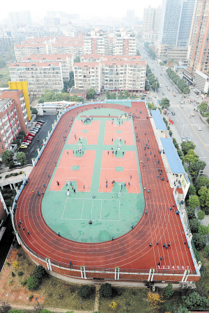 长沙长郡芙蓉中学空中操场穿越福建 长沙多所学