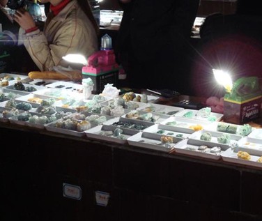 慈禧太后天价翡翠手镯或来自广州玉器墟