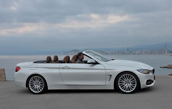 宝马发布4系敞篷版官图 约30.4万元起售