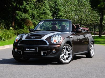 宝马推出更为节能的第三代mini汽车