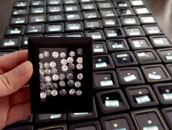 第五届半岛“钻石直销惠”让人一饱眼福