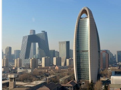 新闻热点 正文  北京,人民日报社新大楼外立面施工已经基本完成,其新