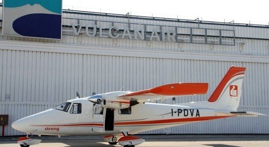 是意大利vulcanair公司生产的双发固定翼飞机,装备2台莱康明发动机,2