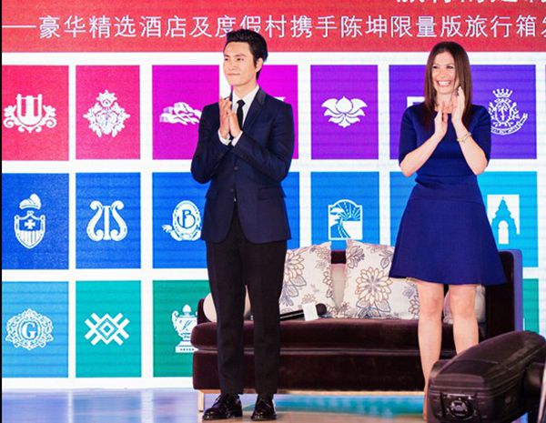 豪华精选酒店携手RIMOWA推出限量版定制旅行箱