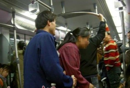 六间房主播慢摇热舞_六间房主播收入