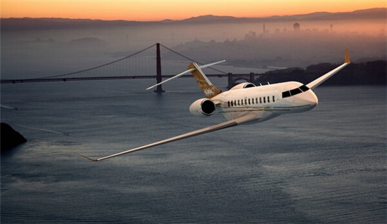 庞巴迪环球快车8000私人飞机创造航程最远记录