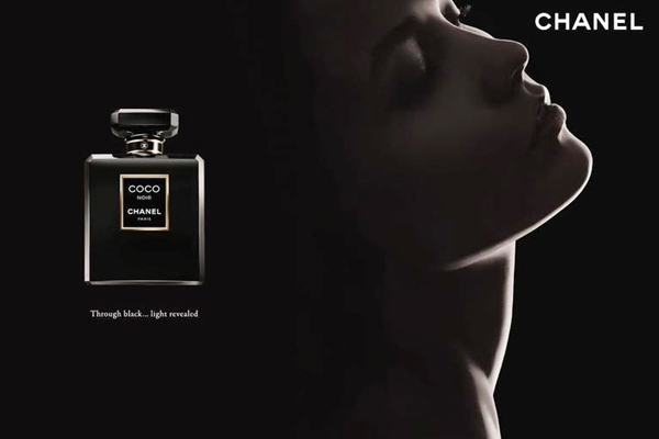 chanel coco noir香氛是香奈儿化妆品品牌推出经典的可可小姐香水