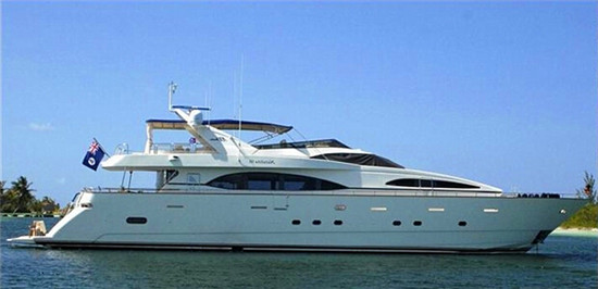 Yachtzoo售出阿兹慕「Natalita III」30.5米豪华游艇