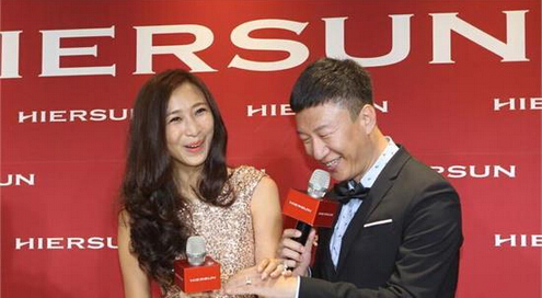 孙红雷结婚现场曝光豪车高调逛街婚照奢华而大气
