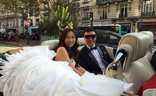 孙红雷结婚现场曝光 豪车高调“逛街”婚照奢华而大气