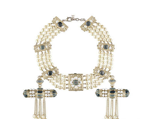 Chanel发布2015早春度假系列珠宝配饰