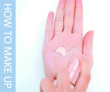 粉底液怎么用 柔焦光透底妆终极教程