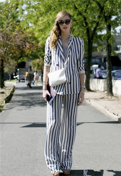 时尚穿搭街拍图 3b8e52caf46730e255f224a2281da7f5.jpg?_=1414566587781