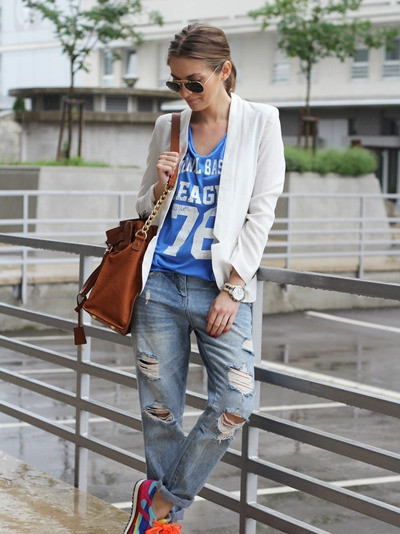 掌握这4个服装搭配技巧 秋日一样玩转数字T恤