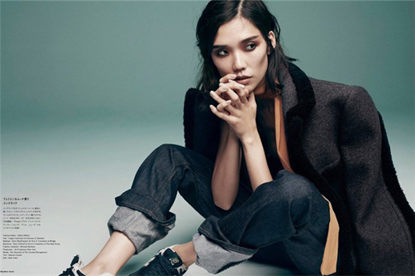 tao okamoto(冈本多绪)登上《numero》日本版2014年12月号封面并拍摄