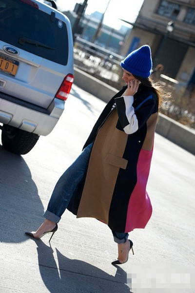 潮人示范<a href='http://www.china1f.com' target='_blank'>服装</a>流行趋势 廓型外套打造寒冬新LOOK