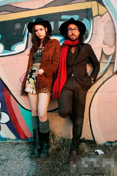 明星情侣装穿衣搭配示范 甜蜜约会羡煞旁人