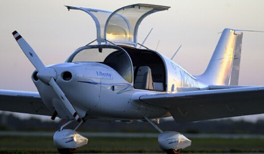 Liberty　XL2：世界最先进的碳纤维轻型私人飞机之一