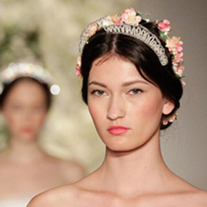 珠宝搭配婚纱怎么穿出气质？ 几个搭配技巧告诉你