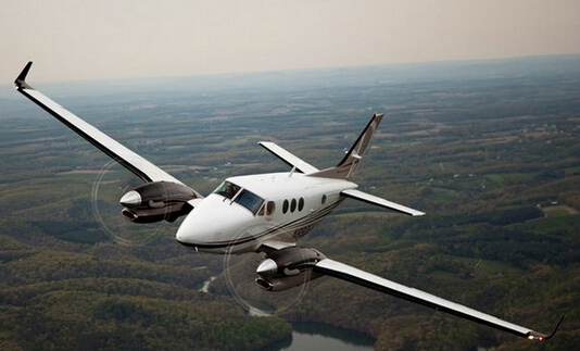 比奇C90GTx：低成本安全可靠的私人飞机