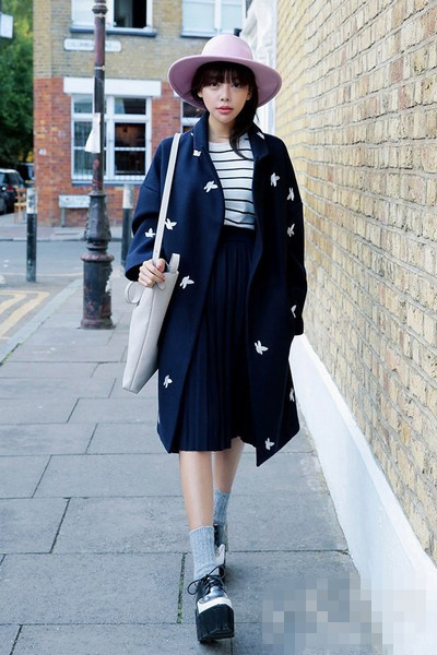 保暖显高穿衣搭配技巧指南 小袜子有大用途