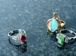 国内2014秋拍盘点 珠宝行业具有极大上升空间