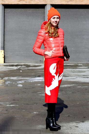 羽绒服穿衣搭配技巧示范 再也不用担心显胖了