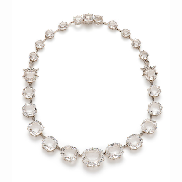 H.Stern Moonlight 系列珠宝设计献礼情人节