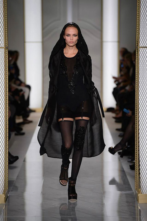 La Perla <a href='http://www.china1f.com' target='_blank'>服装</a>品牌2015春夏高级定制内衣秀