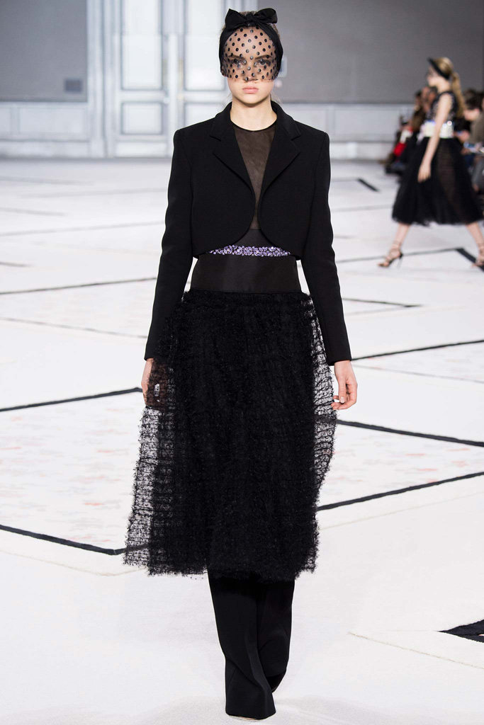 Giambattista Valli <a href='http://www.china1f.com' target='_blank'>服装</a>品牌2015春夏高级定制时装秀