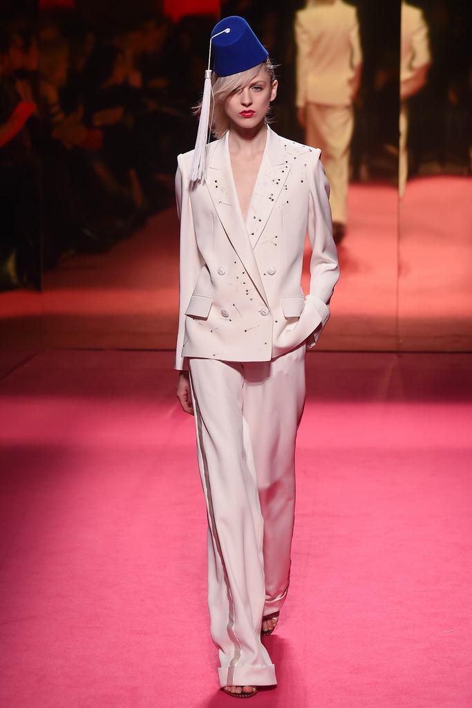 Schiaparelli <a href='http://www.china1f.com' target='_blank'>服装</a>品牌2015春夏高级定制时装秀
