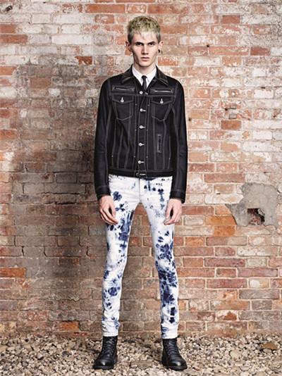 牛仔狂人看过来 万能型男穿衣搭配技巧示范