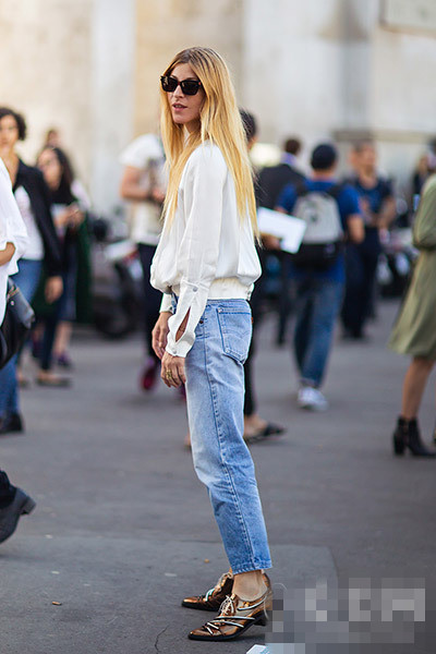 丢掉暗沉!5招穿衣搭配技巧打造春日闺蜜聚会look