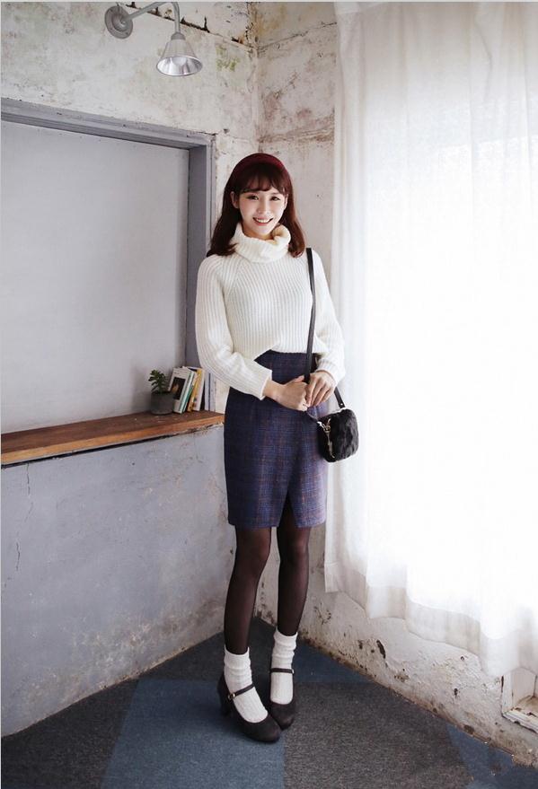 冬季<a href='http://www.china1f.com' target='_blank'>服装</a>流行趋势示范 让你在办公室玩性感