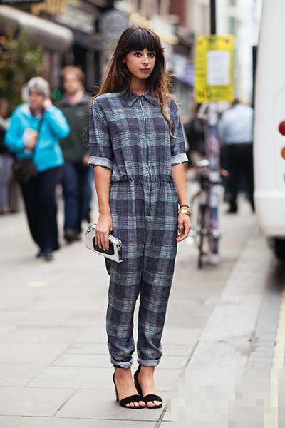 连体裤<a href='http://www.china1f.com' target='_blank'>服装</a>流行趋势示范 轻松穿出吸睛造型