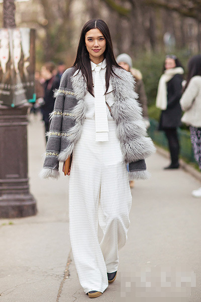 连体裤<a href='http://www.china1f.com' target='_blank'>服装</a>流行趋势示范 轻松穿出吸睛造型