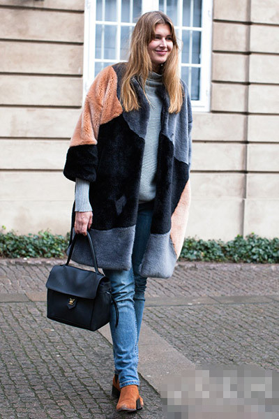 “拼”出时髦感!拼色搭配5招穿衣搭配技巧示范