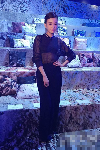 H&M2015秋冬秀场超人气 陈意涵<a href='http://www.china1f.com' target='_blank'>服装</a>搭配来助阵