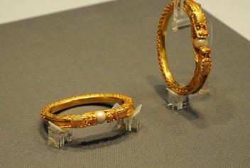 怎么样穿手镯 5df2f51fff06734716eb048ee4c6750c.jpg?_=1426486244984