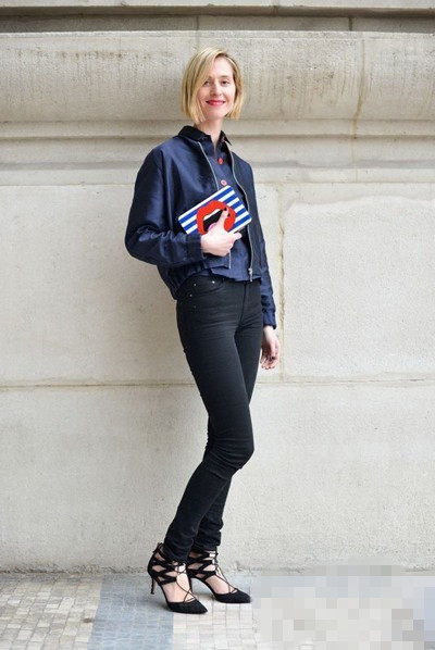 春夏最hot绑带鞋<a href='http://www.china1f.com' target='_blank'>服装</a>流行趋势 轻松再现罗马风