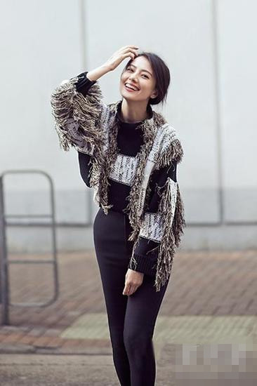 高圆圆春日街拍*** 女神怎样穿都美