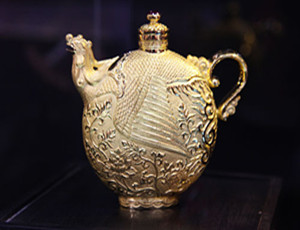 老凤祥创意亮相2015上海国际珠宝展览会