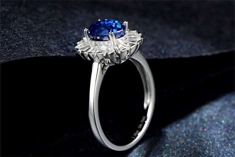 米莱珠宝18K金2.35克拉斯里兰卡蓝宝石结婚定