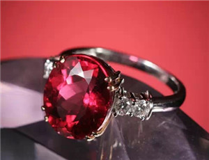 教你4招保养碧玺 教你4招“服侍”碧玺小公主 闪闪惹人爱