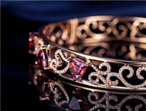 “臻品 悦色”春夏彩色珠宝 在申城汇聚一堂