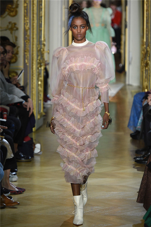 Ulyana Sergeenko服装品牌发布2016春夏高定