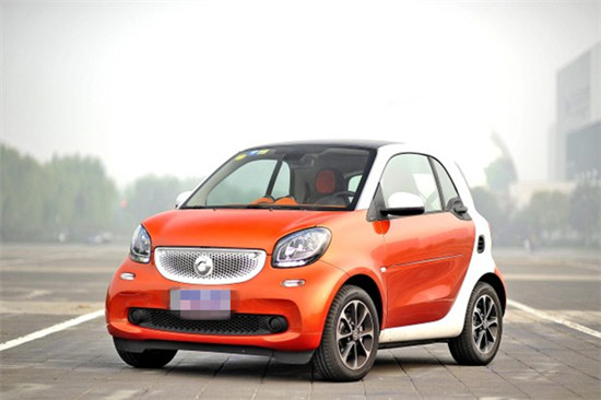 奔驰smart fortwo新增两款车型 售价15.60万元起