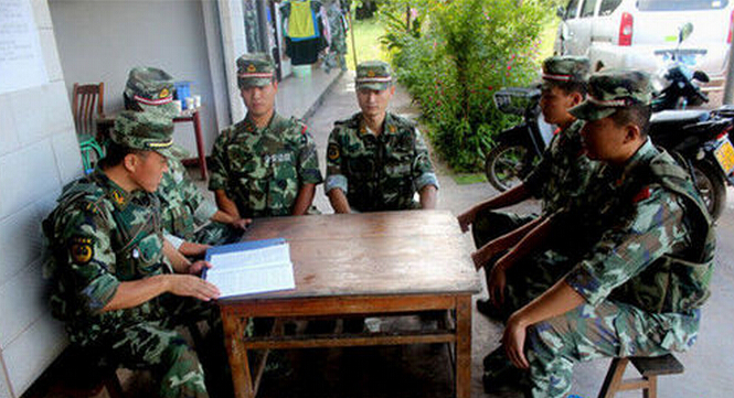  警官勇斗毒贩牺牲 殉职 英雄离去意外险守护家