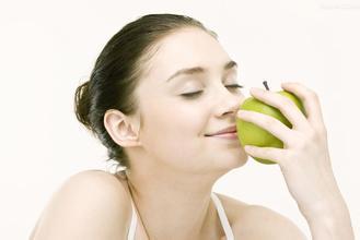 月经有血块的原因与调理方法 必须要清楚